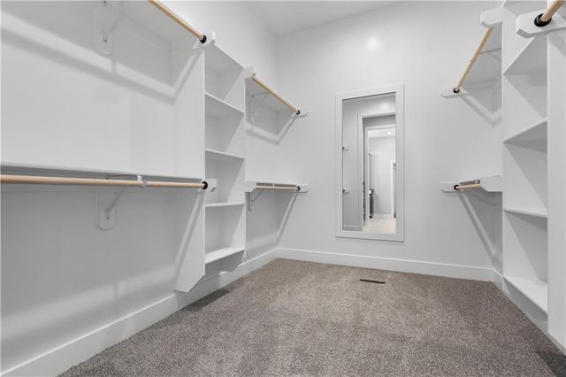 17162 S Laurelwood Street, Olathe, KS 66062