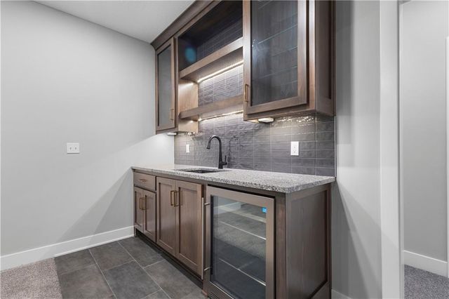 17162 S Laurelwood Street, Olathe, KS 66062