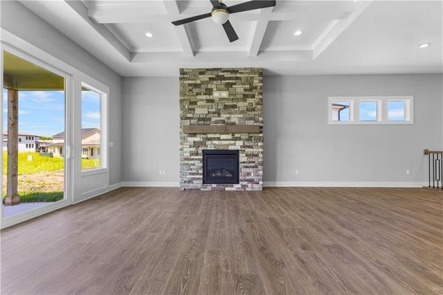 17162 S Laurelwood Street, Olathe, KS 66062