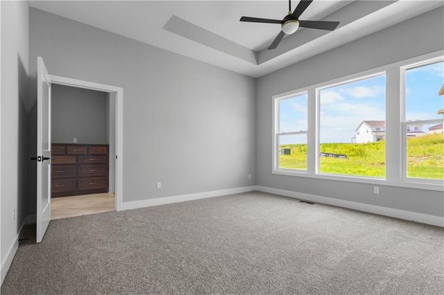 17162 S Laurelwood Street, Olathe, KS 66062