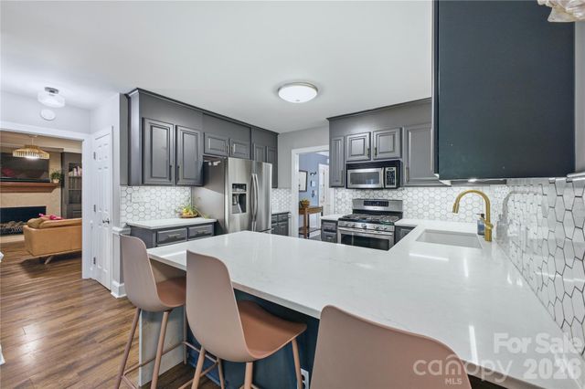 6512 Tuskan Drive, Charlotte, NC 28270
