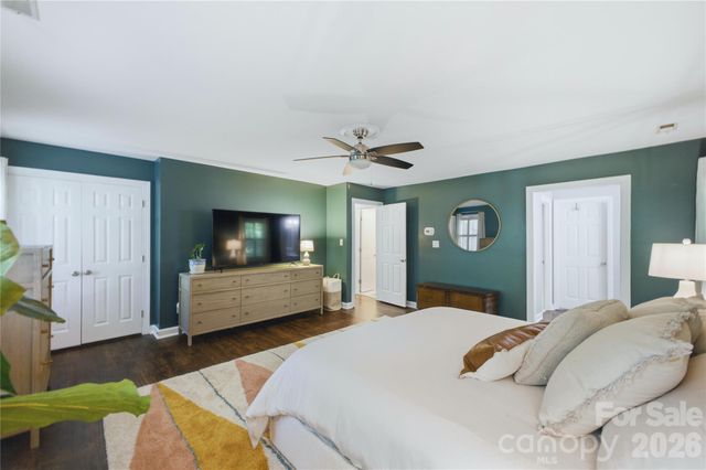 6512 Tuskan Drive, Charlotte, NC 28270