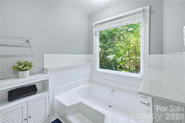 6512 Tuskan Drive, Charlotte, NC 28270