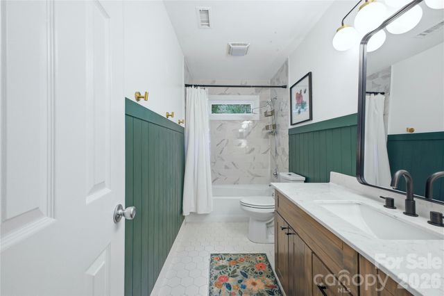 6512 Tuskan Drive, Charlotte, NC 28270