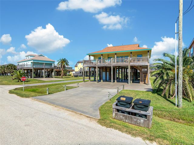 2019 Vista Drive, Crystal Beach, TX 77650