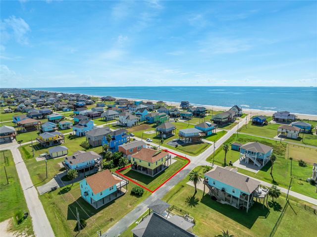 2019 Vista Drive, Crystal Beach, TX 77650