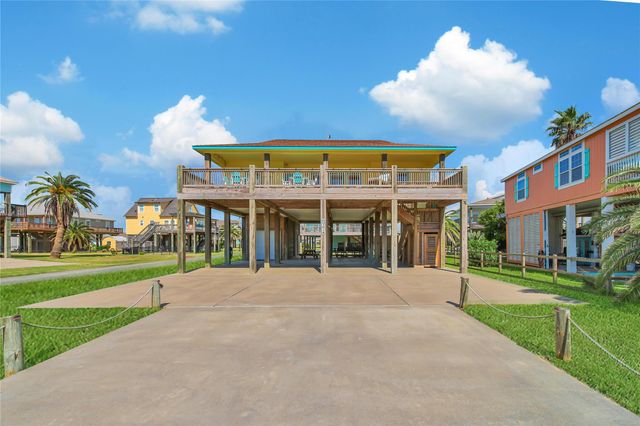 2019 Vista Drive, Crystal Beach, TX 77650