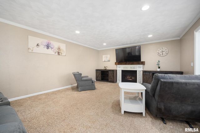 26 LINDEN Court, Morton, IL 61550