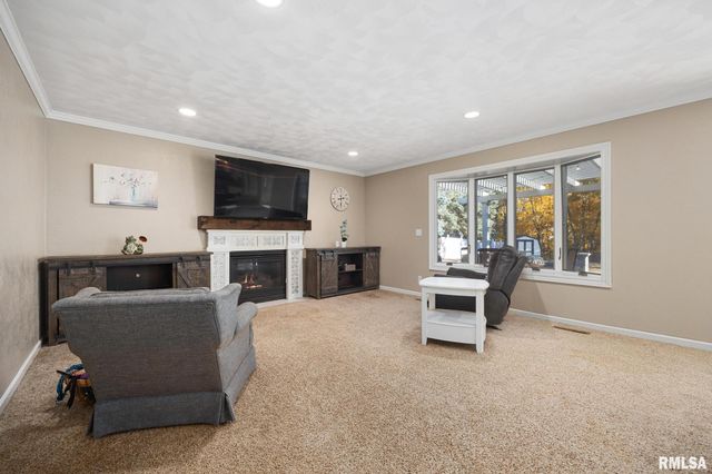 26 LINDEN Court, Morton, IL 61550