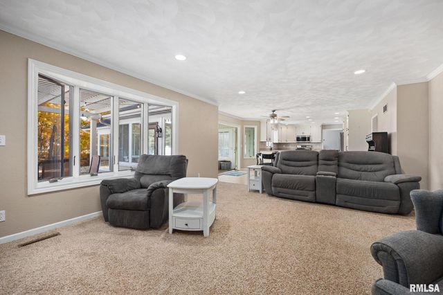 26 LINDEN Court, Morton, IL 61550