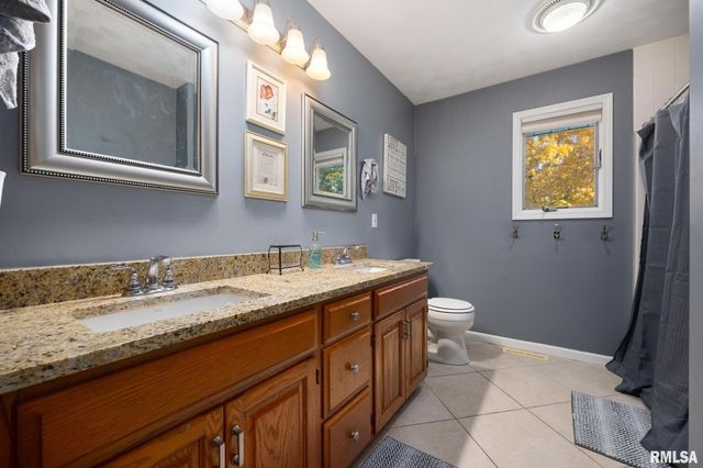 26 LINDEN Court, Morton, IL 61550