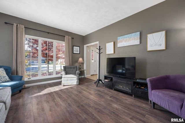 26 LINDEN Court, Morton, IL 61550