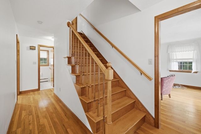 106 Edge Hill Rd, Milton, MA 02186