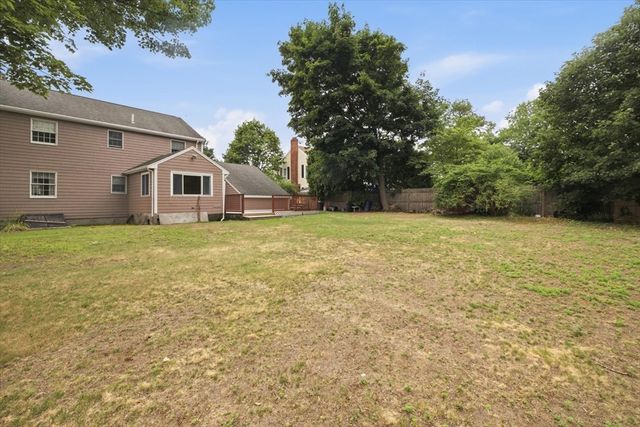 106 Edge Hill Rd, Milton, MA 02186