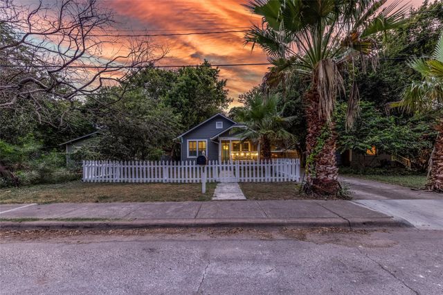 2013 Canterbury ST A, Austin, TX 78702