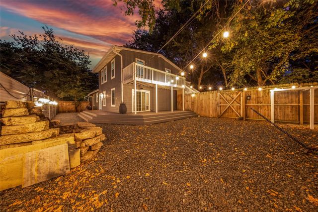 2013 Canterbury ST A, Austin, TX 78702