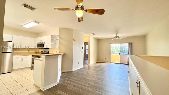 120 SW Peacock Blvd 11206, Port St. Lucie, FL 34986