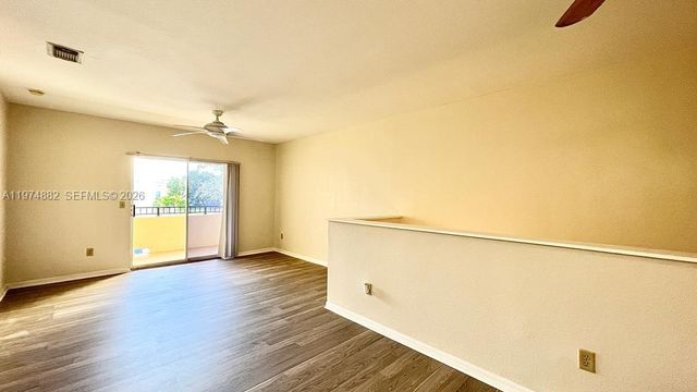 120 SW Peacock Blvd 11206, Port St. Lucie, FL 34986