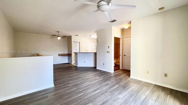 120 SW Peacock Blvd 11206, Port St. Lucie, FL 34986