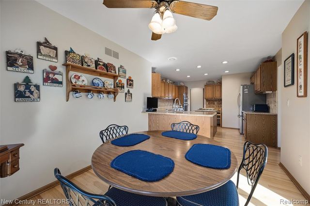 4071 Chevron Drive, Highland, MI 48356