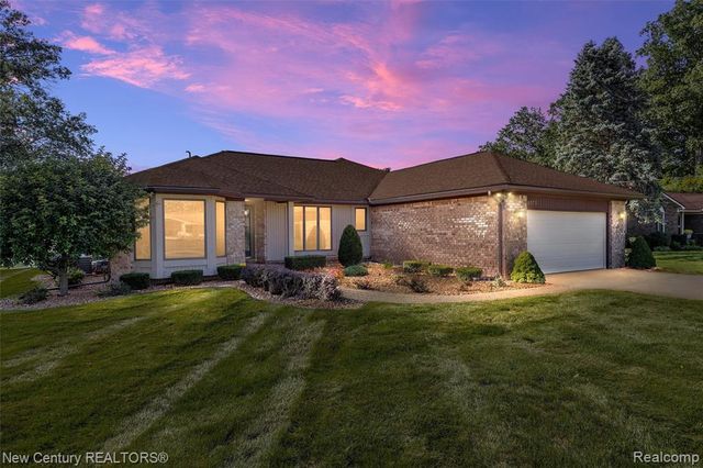 4071 Chevron Drive, Highland, MI 48356