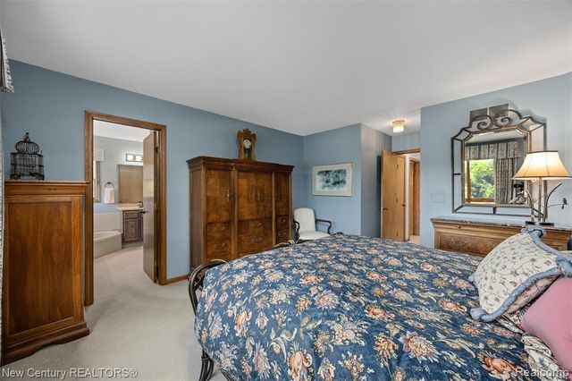 4071 Chevron Drive, Highland, MI 48356