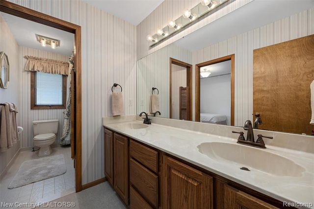 4071 Chevron Drive, Highland, MI 48356