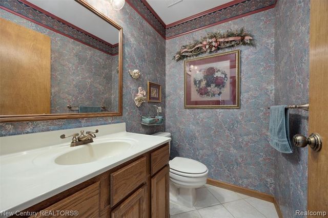 4071 Chevron Drive, Highland, MI 48356