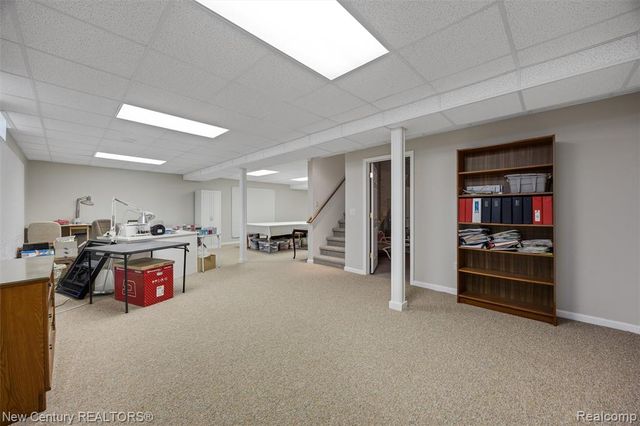 4071 Chevron Drive, Highland, MI 48356