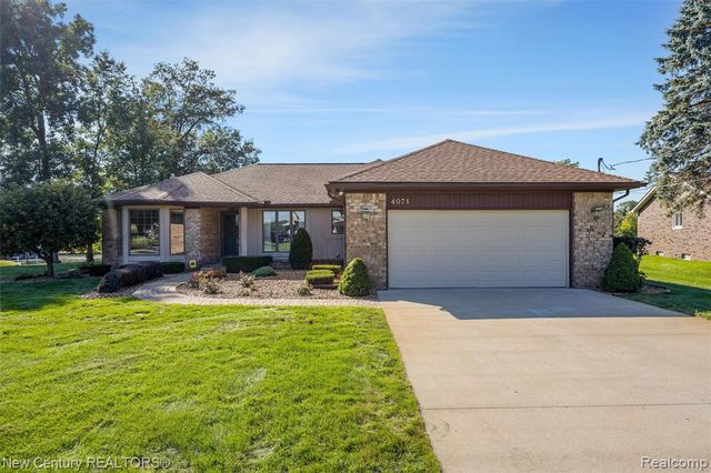 4071 Chevron Drive, Highland, MI 48356