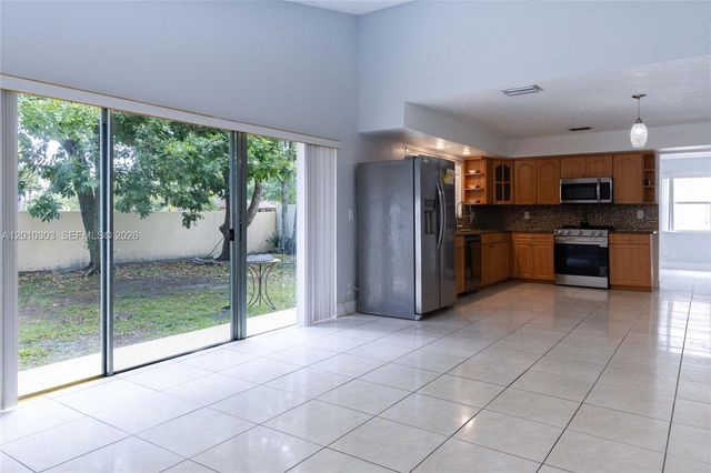 9470 Atlantic St, Miramar, FL 33025
