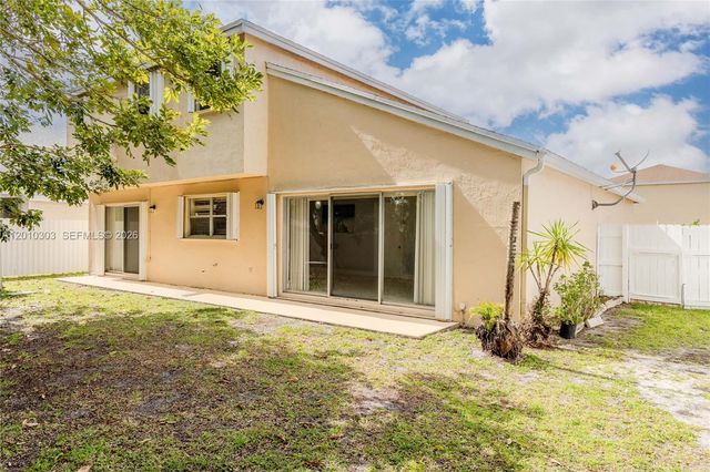 9470 Atlantic St, Miramar, FL 33025