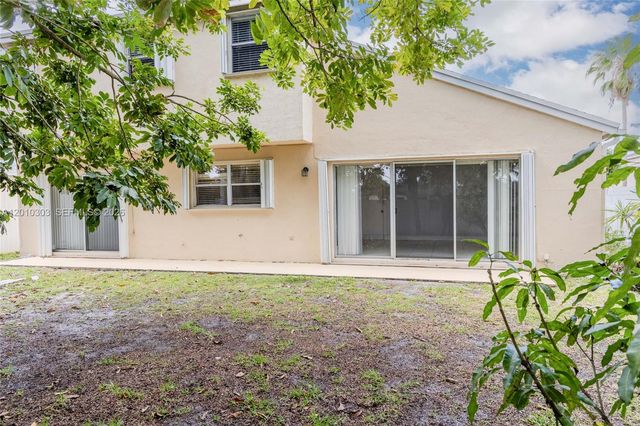 9470 Atlantic St, Miramar, FL 33025