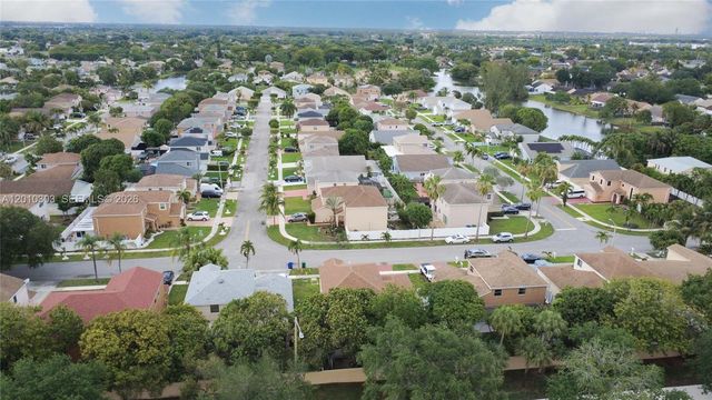 9470 Atlantic St, Miramar, FL 33025