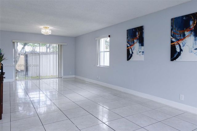 9470 Atlantic St, Miramar, FL 33025