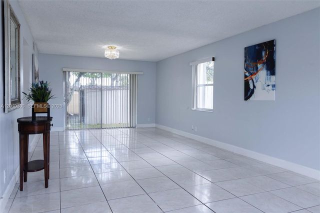 9470 Atlantic St, Miramar, FL 33025