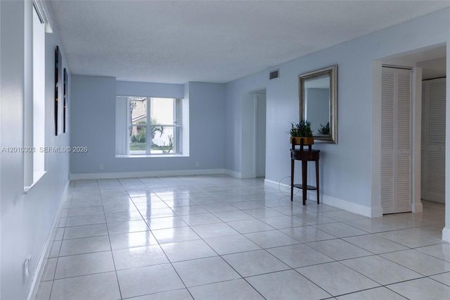 9470 Atlantic St, Miramar, FL 33025