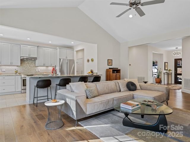 2508 Carriage Falls Court, Hendersonville, NC 28791