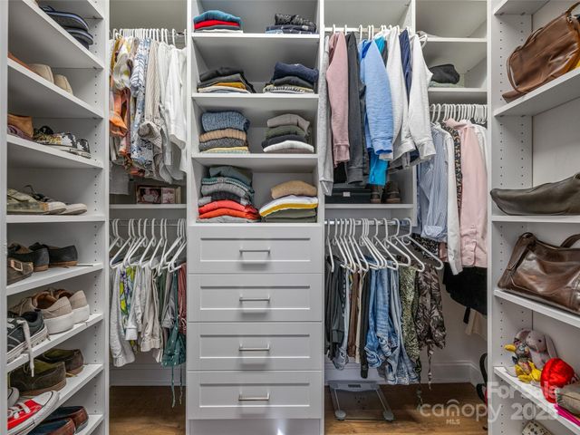 2508 Carriage Falls Court, Hendersonville, NC 28791