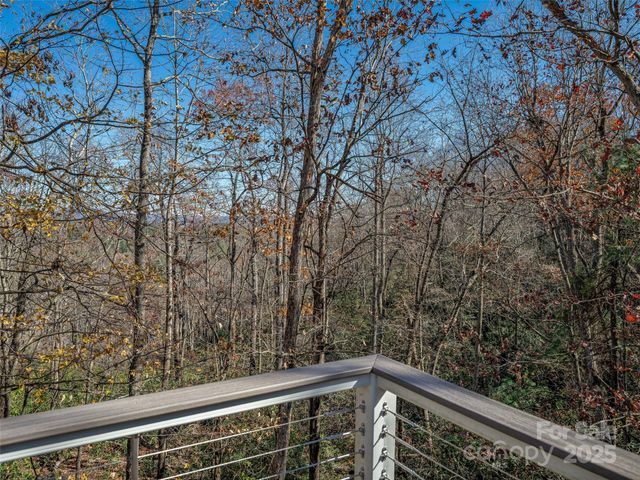 2508 Carriage Falls Court, Hendersonville, NC 28791
