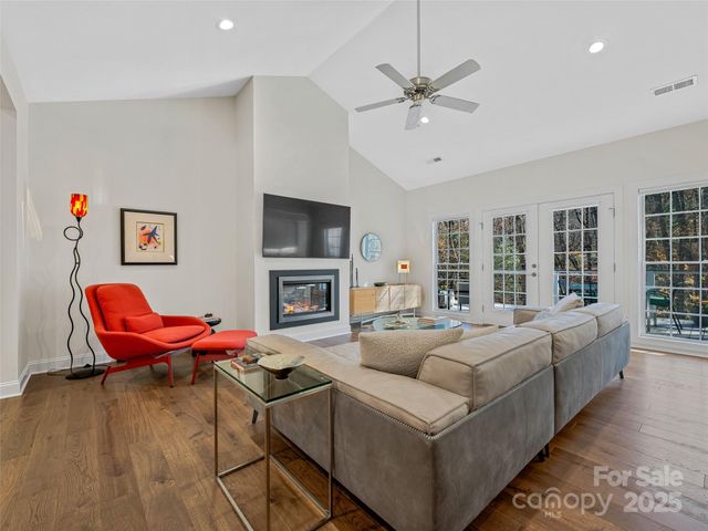 2508 Carriage Falls Court, Hendersonville, NC 28791