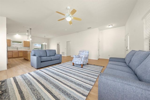 2418 HOPESPRING LOOP, The Villages, FL 32162