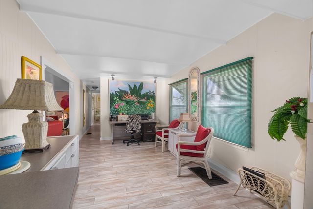 202 N Ibis S, Briny Breezes, FL 33435