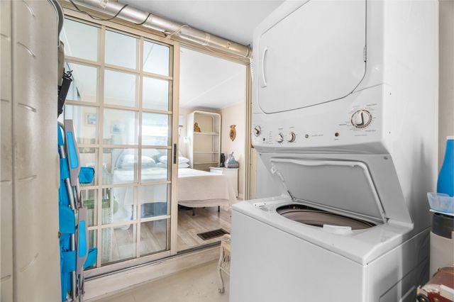 202 N Ibis S, Briny Breezes, FL 33435