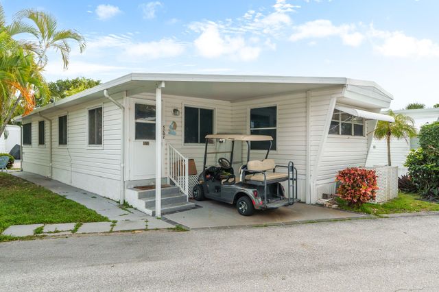 202 N Ibis S, Briny Breezes, FL 33435