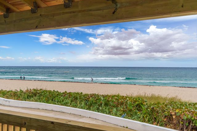 202 N Ibis S, Briny Breezes, FL 33435