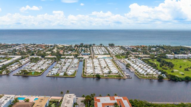 202 N Ibis S, Briny Breezes, FL 33435