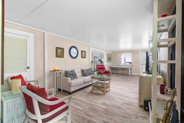 202 N Ibis S, Briny Breezes, FL 33435