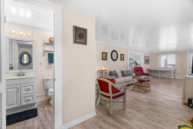 202 N Ibis S, Briny Breezes, FL 33435