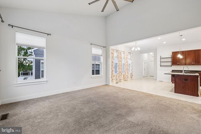 2810 TOWN VIEW CIR, New Windsor, MD 21776